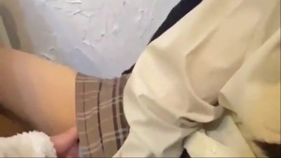 Korean beauty masturbates