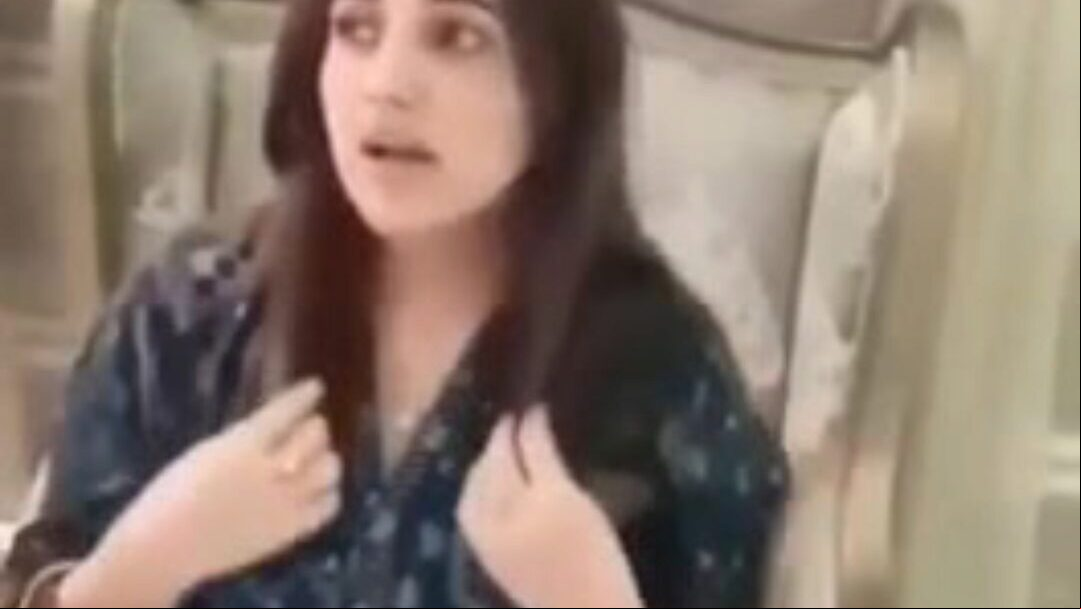 Hareem shah Leaked episode Hareem shah is in the market